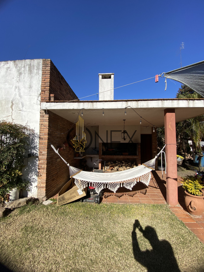 Casa ID.2717 - ESPECTACULAR PROPIEDAD FRENTE A PLAZA EN VENTA PAYSANDU 