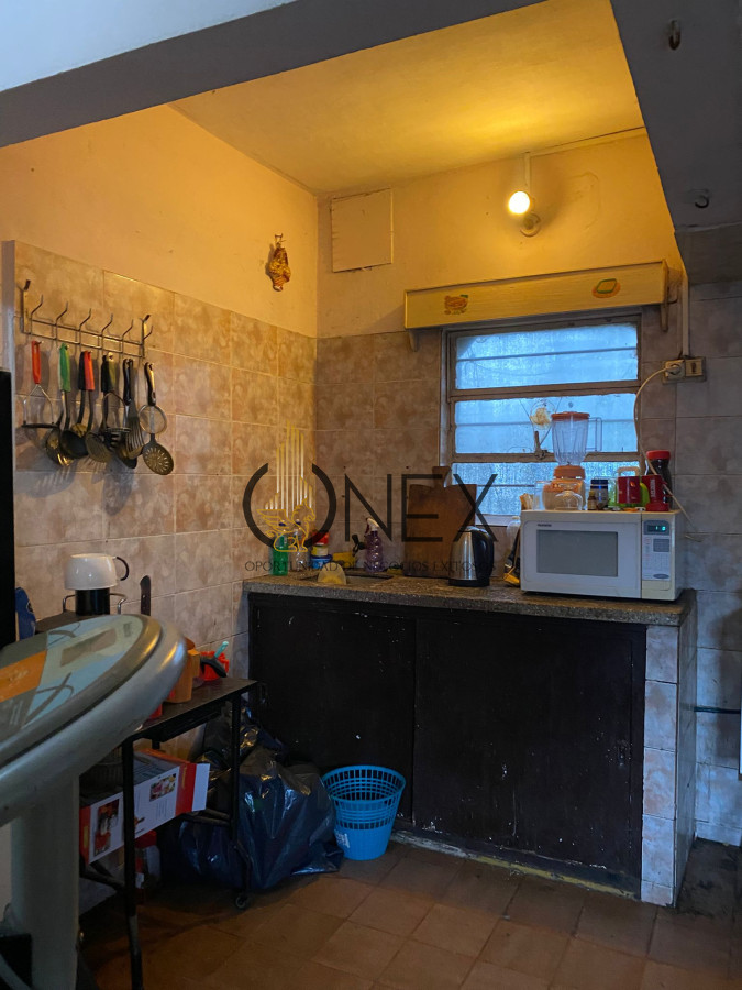 Casa ID.2733 - Se vende casa más apto en Barrio Malaga.  