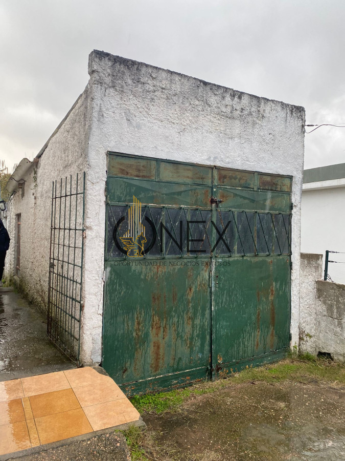 Casa ID.2733 - Se vende casa más apto en Barrio Malaga.  