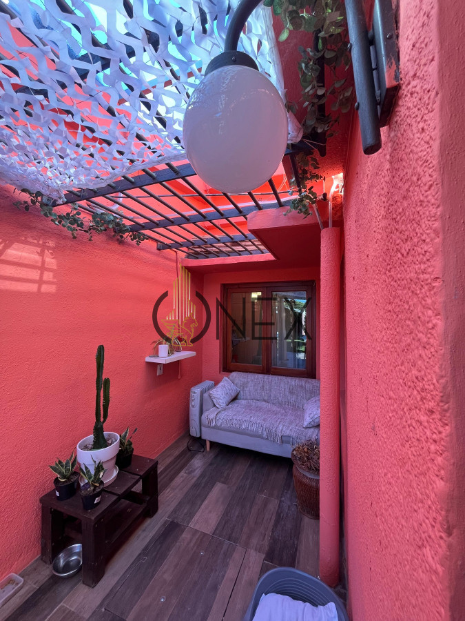 Casa ID.2573 - Hermosa propiedad de 4 dormitorios en Av. Don Pedro de Mendoza