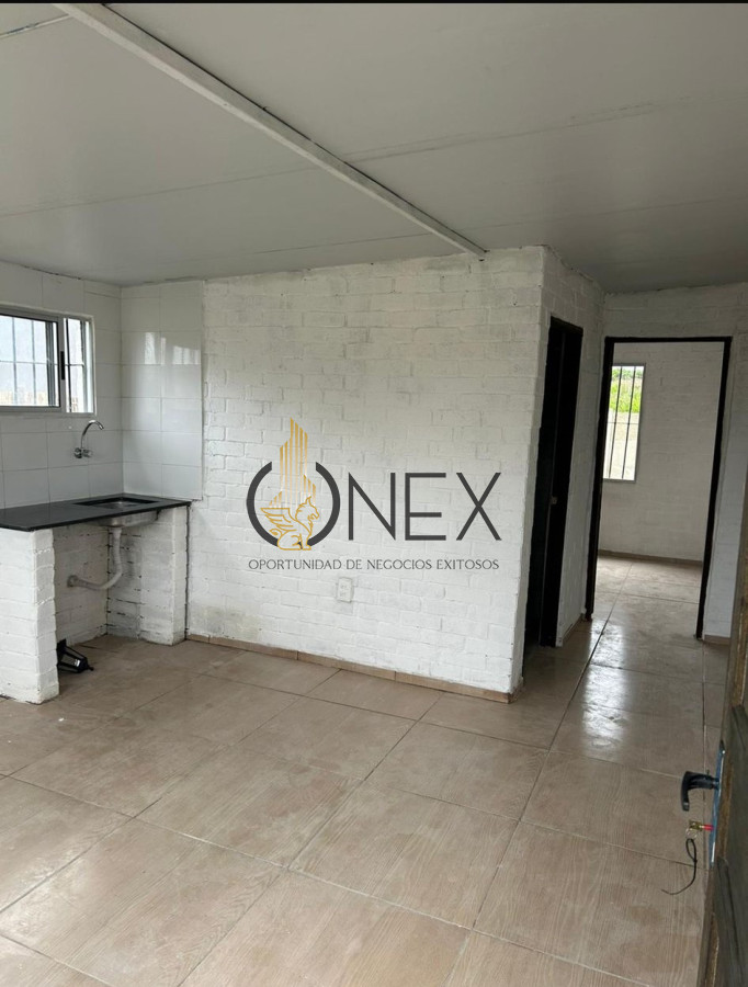 Casa ID.1098 - Se vende terreno más 2 casas en Neptunia Sur !!