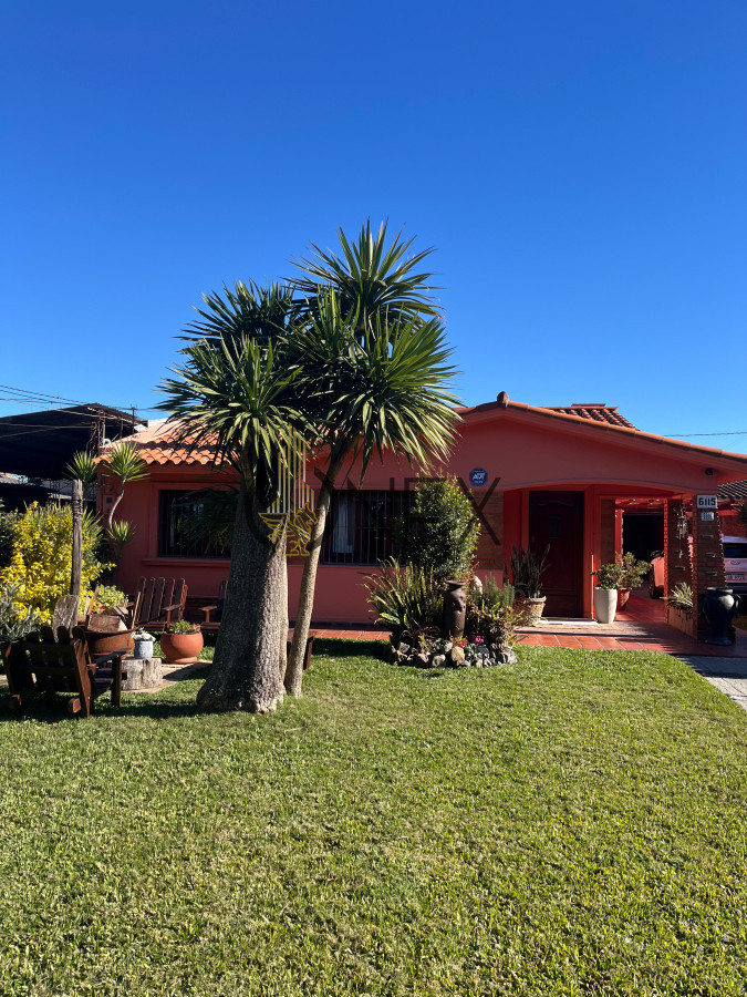 Casa ID.2573 - Hermosa propiedad de 4 dormitorios en Av. Don Pedro de Mendoza