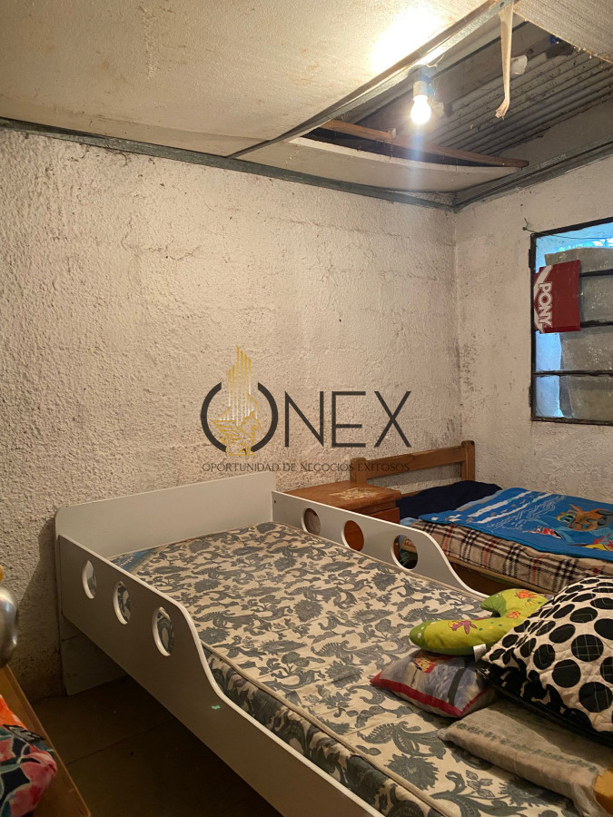 Casa ID.2733 - Se vende casa más apto en Barrio Malaga.  