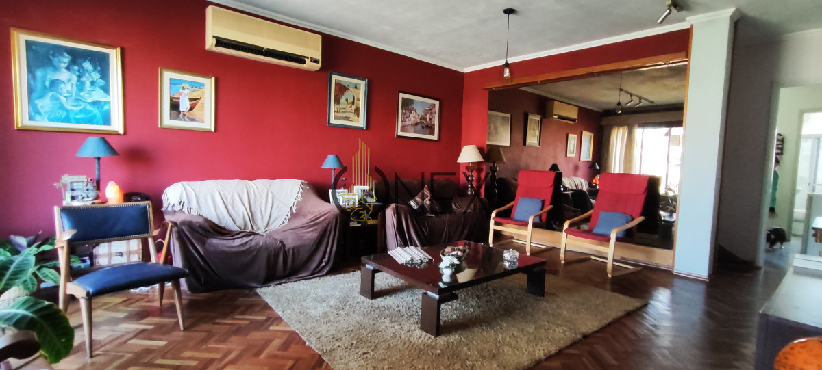 Casa ID.2656 - VENTA CASA MALVIN 3 DORMITORIOS 3 BAÑOS PARRILLERO GARAGE