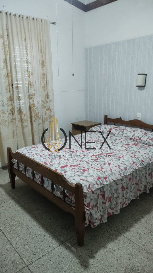 Casa ID.4406 - SE VENDE EXCELENTE PROPIEDAD EN ATLANTIDA, DE CUATRO DORMITORIOS