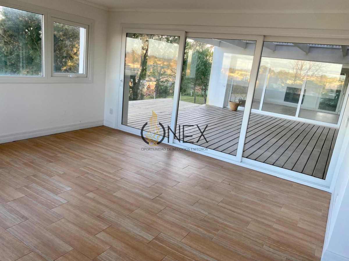 Casa ID.3374 - TU NUEVA VIDA EMPIEZA ACÁ! Venta Casa Altos la Tahona 3D Suite, estar, 2 plantas excelente ubicación  