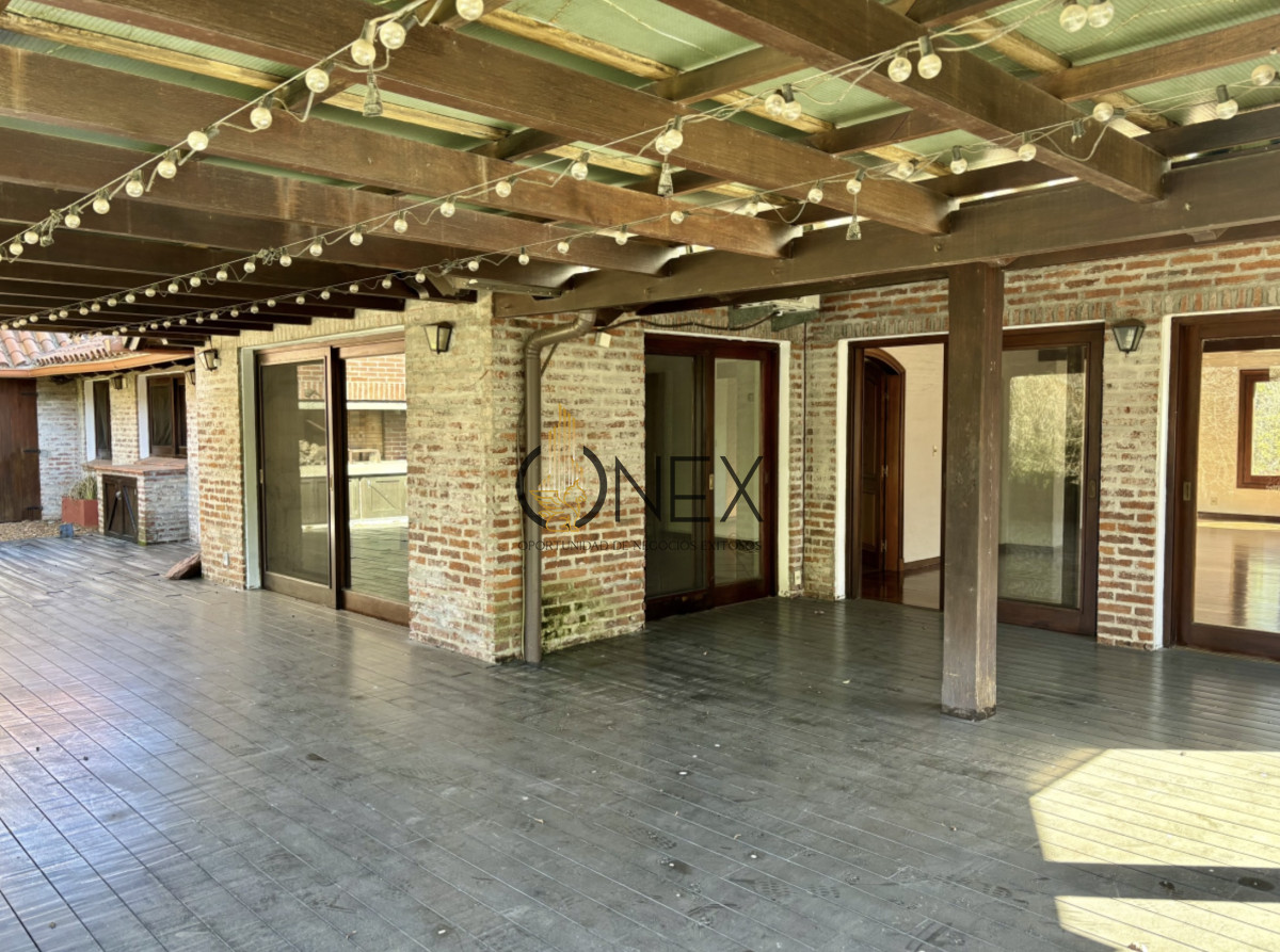 Casa ID.3373 - LUJO Y COMODIDAD Venta o Alquiler Casa Lomas Tahona 3D suite Playroom Estar Terraza Gge Piscina Parrillero