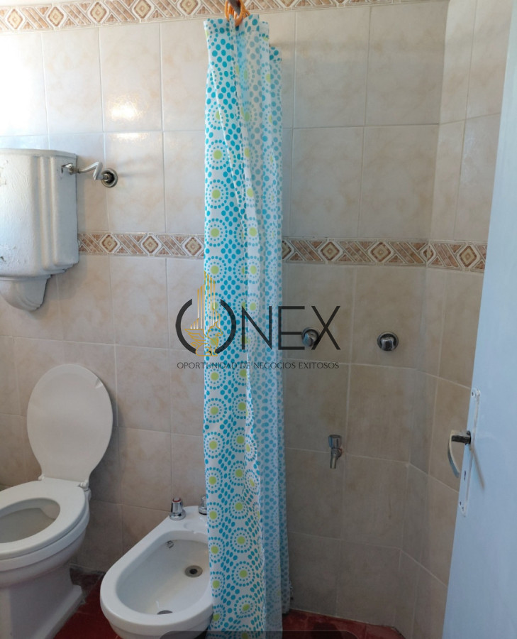 Casa ID.4194 - Oportunidad venta propiedad  dos casas  independientes + dependencia de servicio cerca de la rambla - Piriápolis