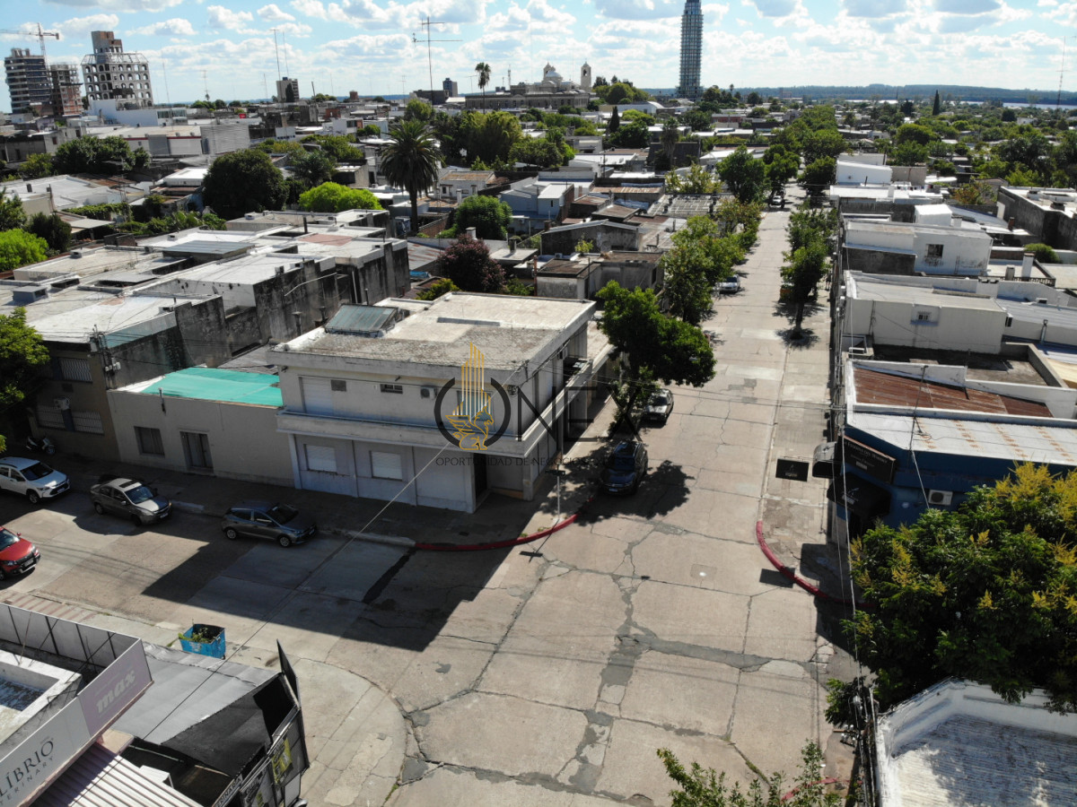 Casa ID.4241 - PROPIEDAD AMPLIA CENTRICA EN VENTA PAYSANDU