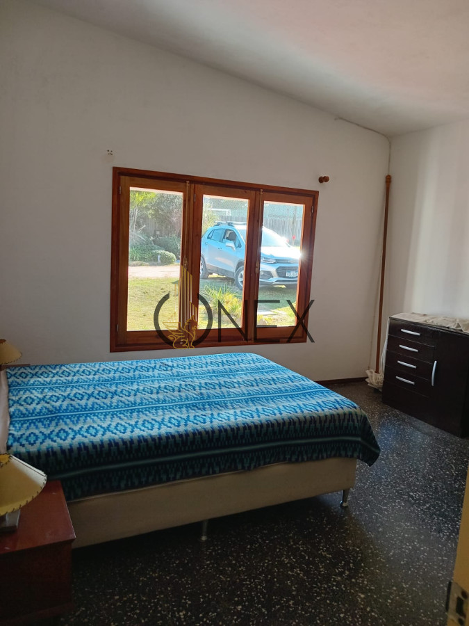 Casa ID.2981 - Venta casa de dos dormitorios zona El Chorro a 100 del mar y rotonda ruta 104