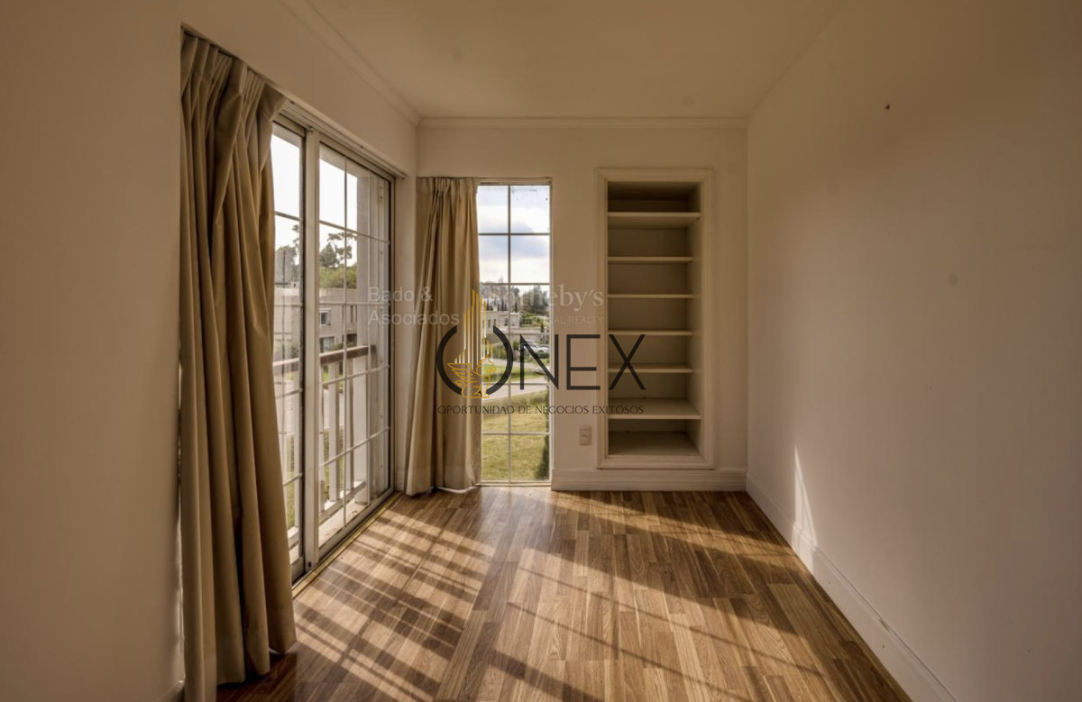 Casa ID.3374 - TU NUEVA VIDA EMPIEZA ACÁ! Venta Casa Altos la Tahona 3D Suite, estar, 2 plantas excelente ubicación  