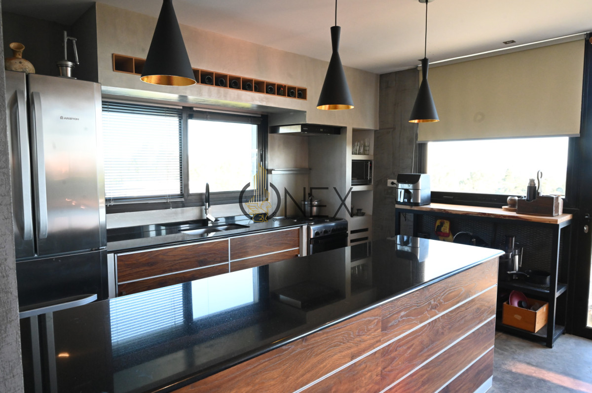 Casa ID.3361 - SE VENDE EXCELENTE PROPIEDAD EN PIRIÁPOLIS,PARA CUMPLIR TUS SUEÑOS