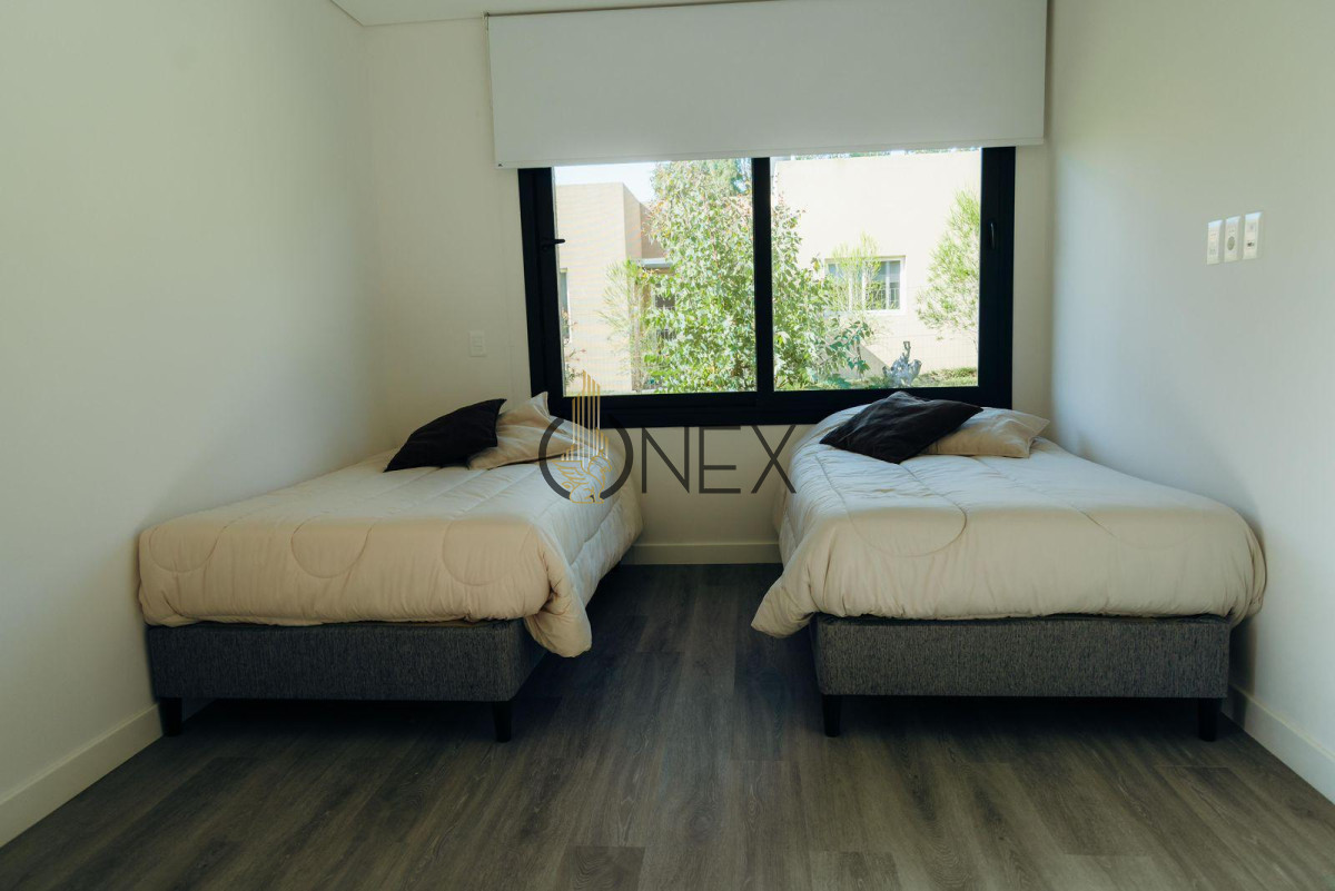 Casa ID.1587 - SE VENDE CASA EN BARRIO PRIVADO CARMEL