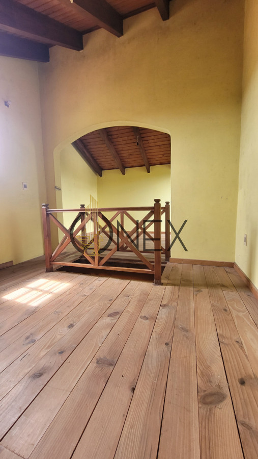 Casa ID.1661 - CASA EN VENTA CON GRAN TERRENO 
