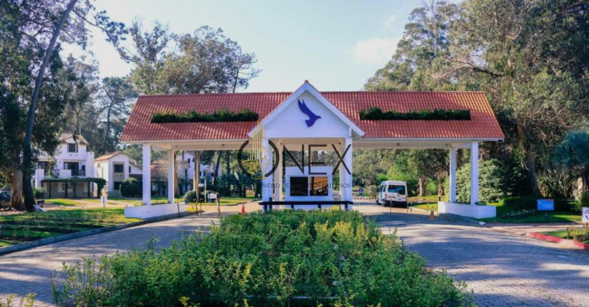 Casa ID.2850 - Alquiler anual a estrenar dentro de Solanas 4 suites con piscina privada equipada totalmente