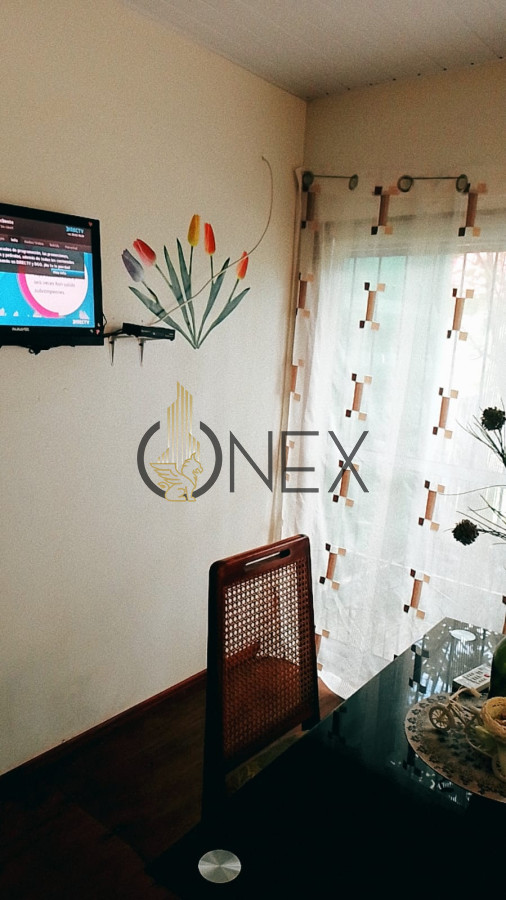 Casa ID.1289 - Se alquila casa contenedor de dos plantas en Guazuvirá!