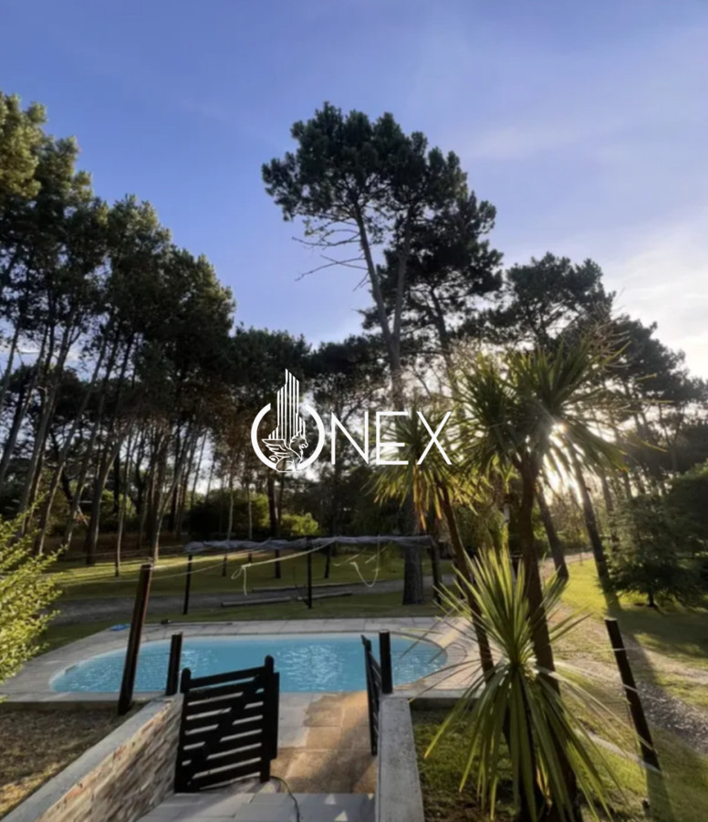 Casa ID.4627 - Oportunidad venta de casa en Maldonado solanas cuatro dormitorios cuatro baños piscina climatizada terraza con parrillero