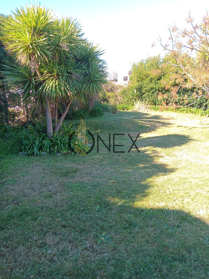 Casa ID.2981 - Venta casa de dos dormitorios zona El Chorro a 100 del mar y rotonda ruta 104