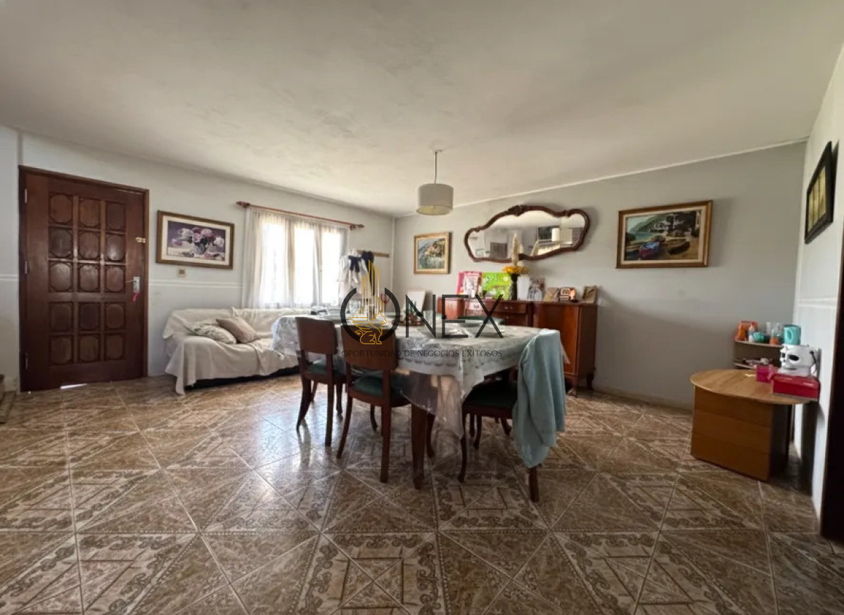 Casa ID.1514 - Gran Oportunidad Venta de Casa y Apartamento La Floresta a Pasos de La Playa.