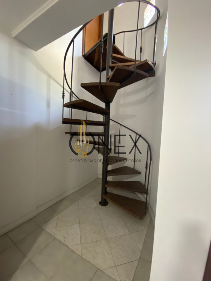 Casa ID.1534 - SE VENDE GRAN CASA EN CENTRO DE PAYSANDU