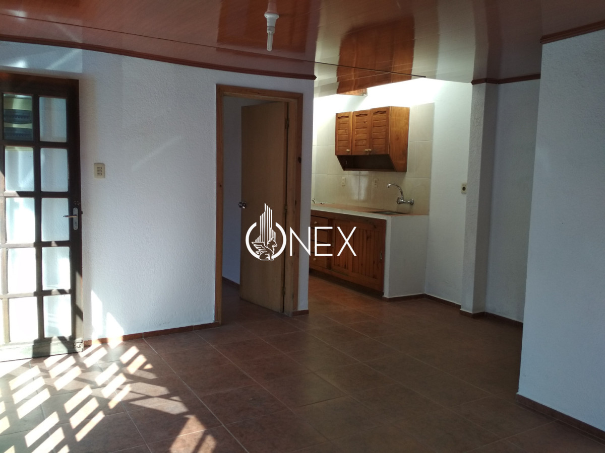 Casa ID.4885 - Casa en Alquiler 2 dormitorios Marindia Sur PH  