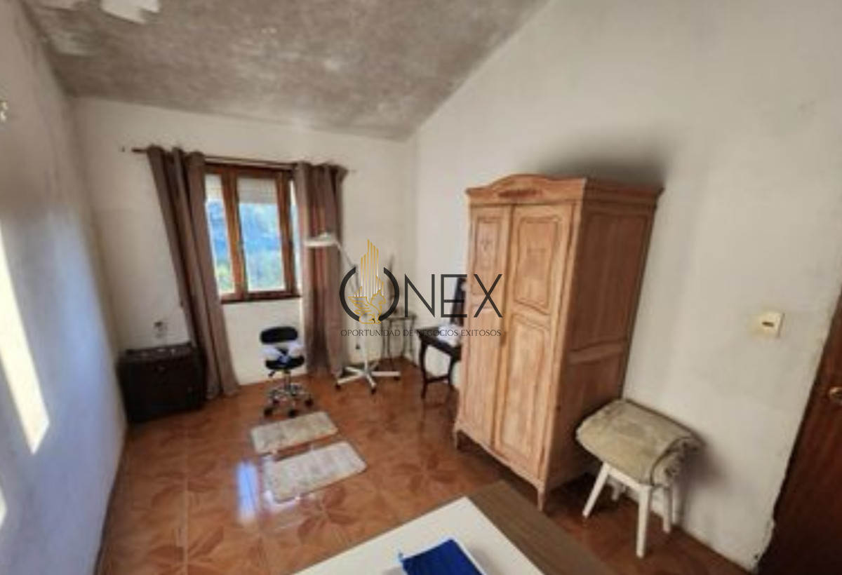 Casa ID.1514 - Gran Oportunidad Venta de Casa y Apartamento La Floresta a Pasos de La Playa.