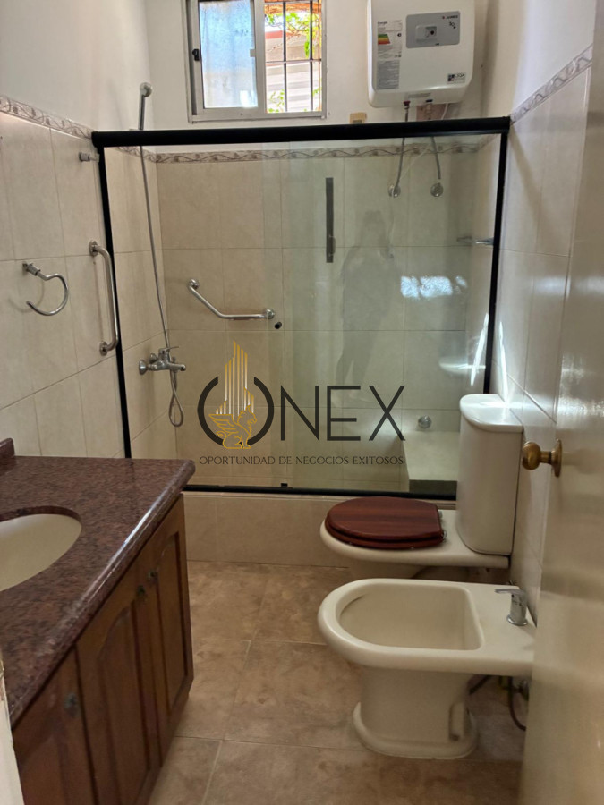 Casa ID.3627 - Se vende hermoso Chalet en Parque del Plata Sur