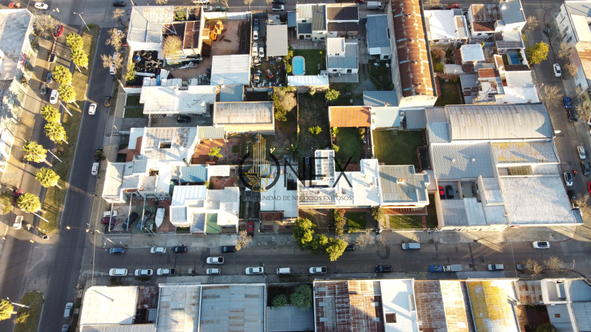 Casa ID.2575 - ESTRATEGICA PROPIEDAD CENTRICA EN VENTA 