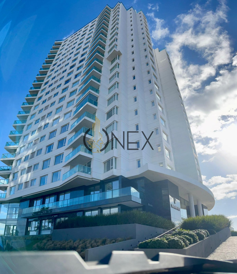 Casa ID.1123 - SE VENDE APARTAMENTO PARAMOUNT TOWER PUNTA DEL ESTE