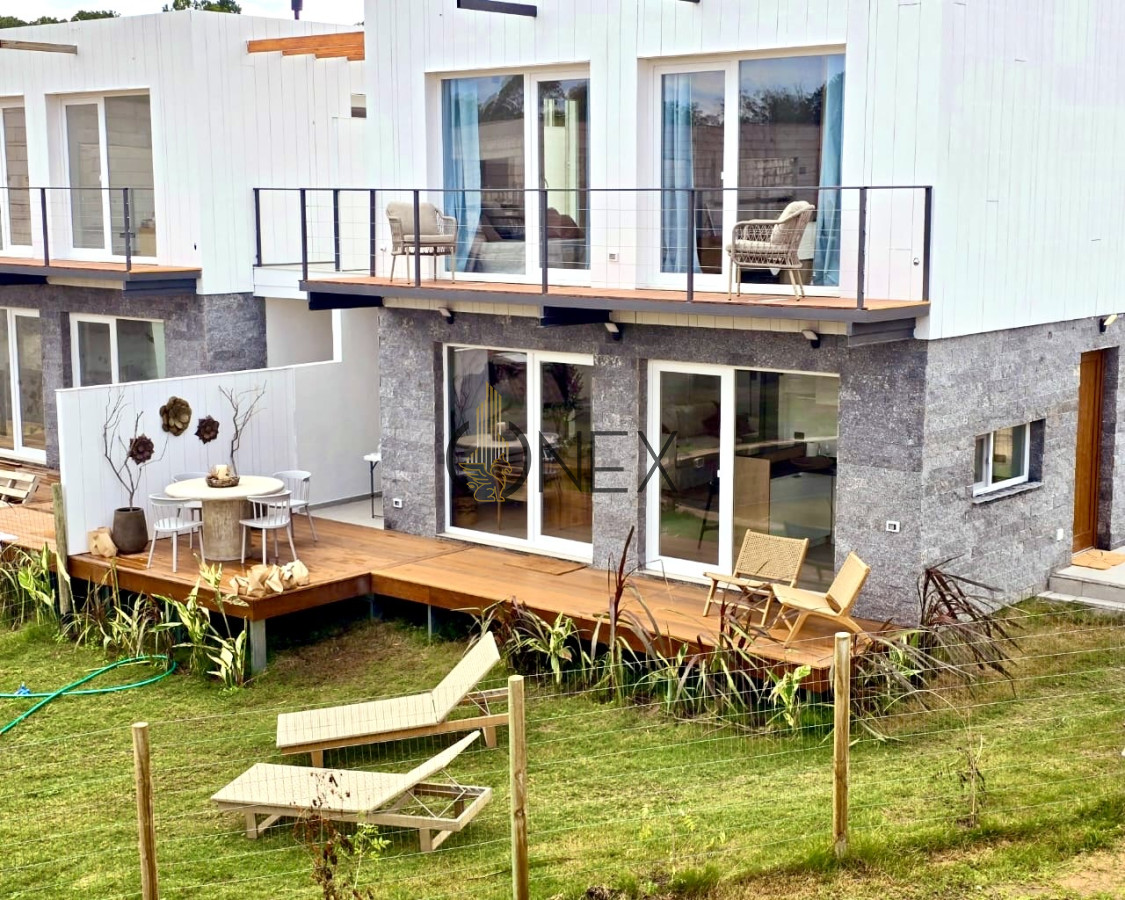 Casa ID.3185 - VENTA CASAS A ESTRENAR EN LA BARRA, 3 DORMITORIOS Y PARRILLERO. IDEAL VIVIENDA O INVERSIÓN