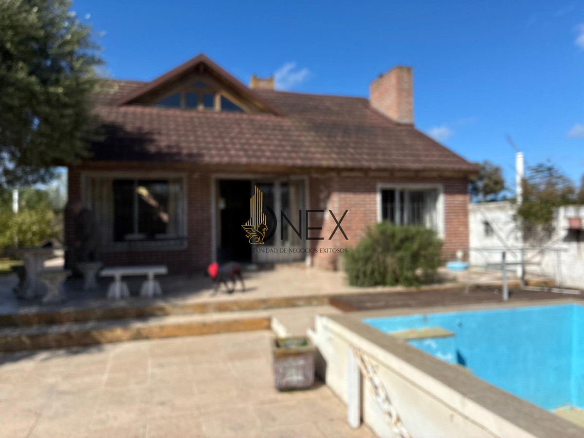 Casa ID.3627 - Se vende hermoso Chalet en Parque del Plata Sur