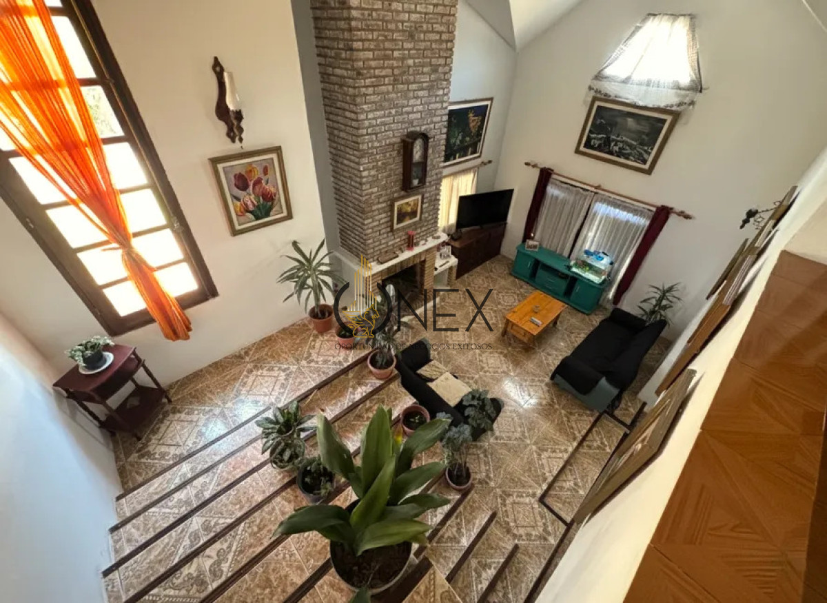 Casa ID.1514 - Gran Oportunidad Venta de Casa y Apartamento La Floresta a Pasos de La Playa.