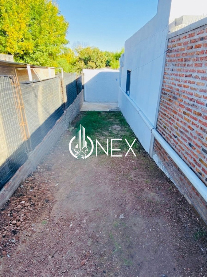 Casa ID.4694 - casa zona felipe argento y av salto 