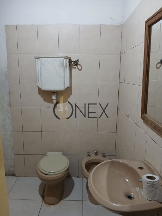 Casa ID.2756 - GALPON ALQUILER 1000M2
