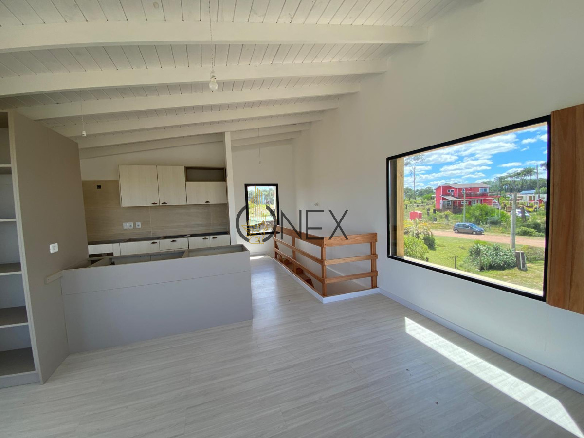 Casa ID.1404 - ¡Se vende espectacular casa a estrenar! de tres dormitorios, en Club del Lago, Punta Ballena  