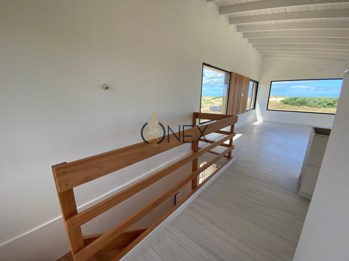 Casa ID.1404 - ¡Se vende espectacular casa a estrenar! de tres dormitorios, en Club del Lago, Punta Ballena  