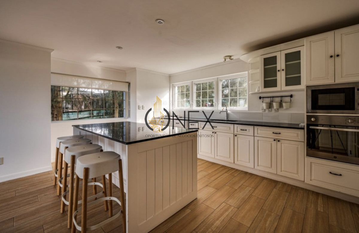 Casa ID.3374 - TU NUEVA VIDA EMPIEZA ACÁ! Venta Casa Altos la Tahona 3D Suite, estar, 2 plantas excelente ubicación  