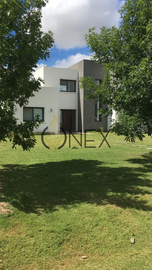 Casa ID.2275 - Casa en Barrios Privados, Viñedos de la Tahona