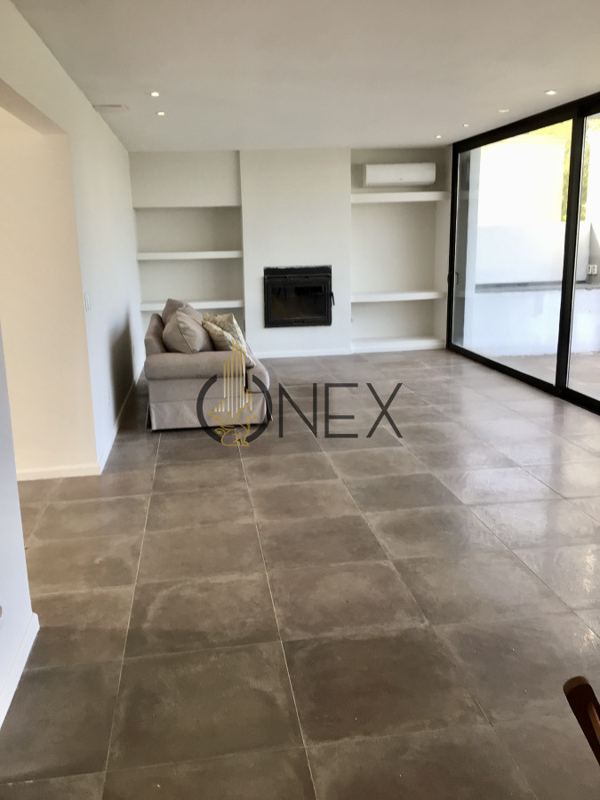 Casa ID.2275 - Casa en Barrios Privados, Viñedos de la Tahona