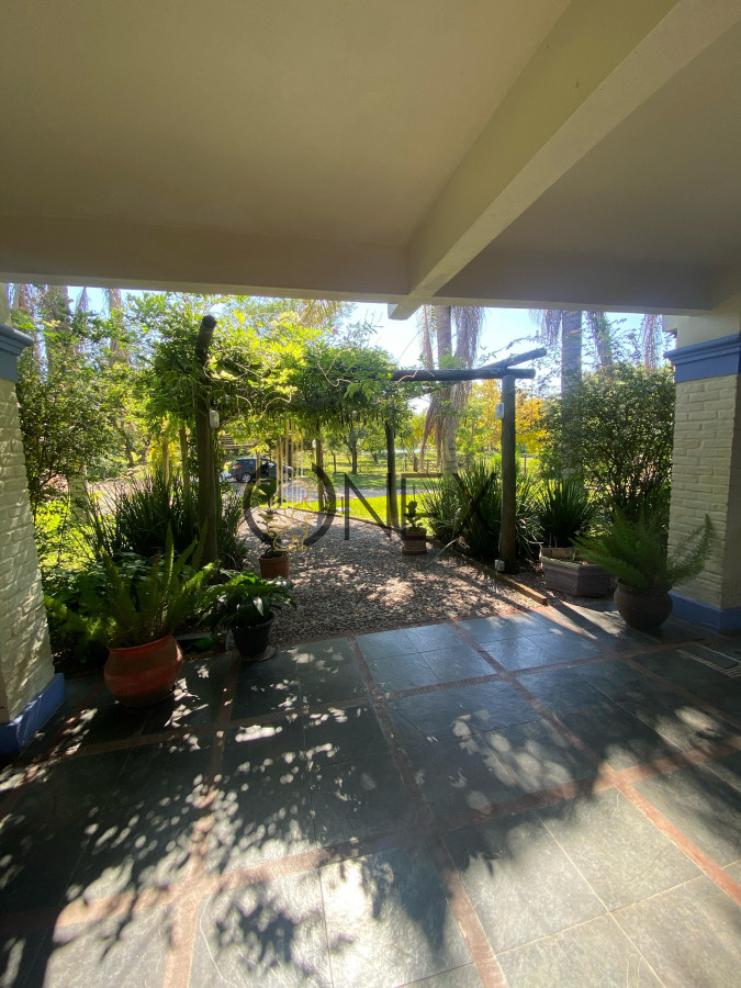 Casa ID.2130 - HERMOSA CASA QUINTA EN VENTA ZONA RESIENCIAL PAYSANDU