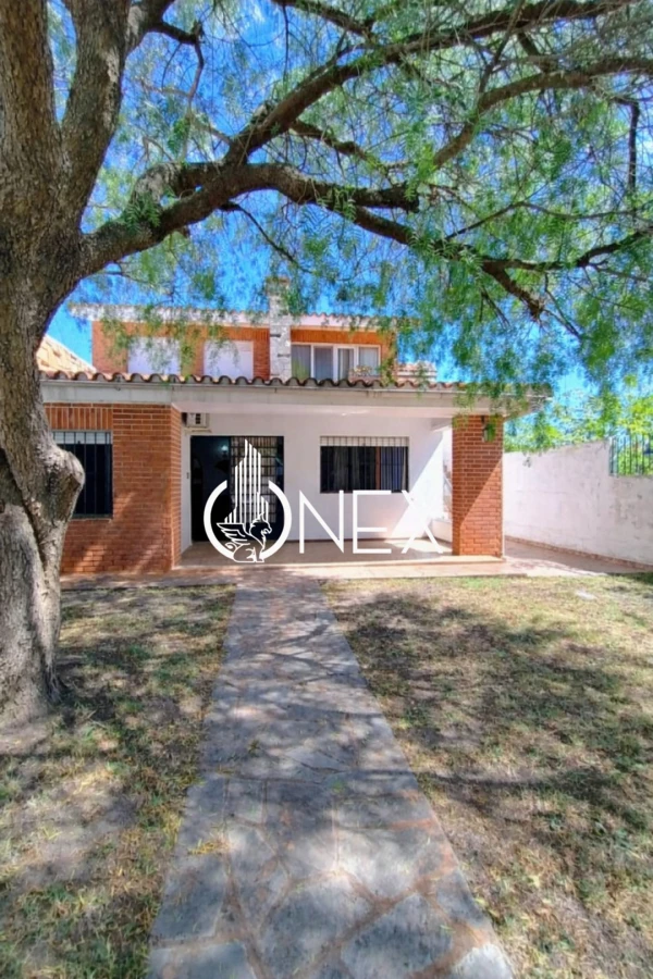 Casa ID.4194 - Oportunidad venta propiedad  dos casas  independientes + dependencia de servicio cerca de la rambla - Piriápolis