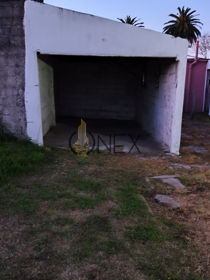Casa ID.3079 - Venta y alquiler de casa con apto en San Carlos