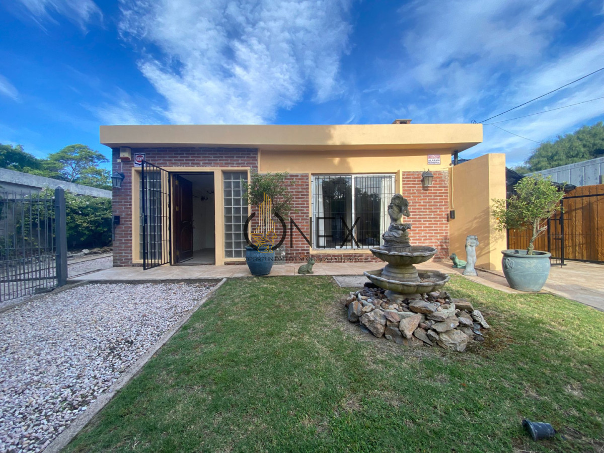 Casa ID.3627 - Se vende hermoso Chalet en Parque del Plata Sur