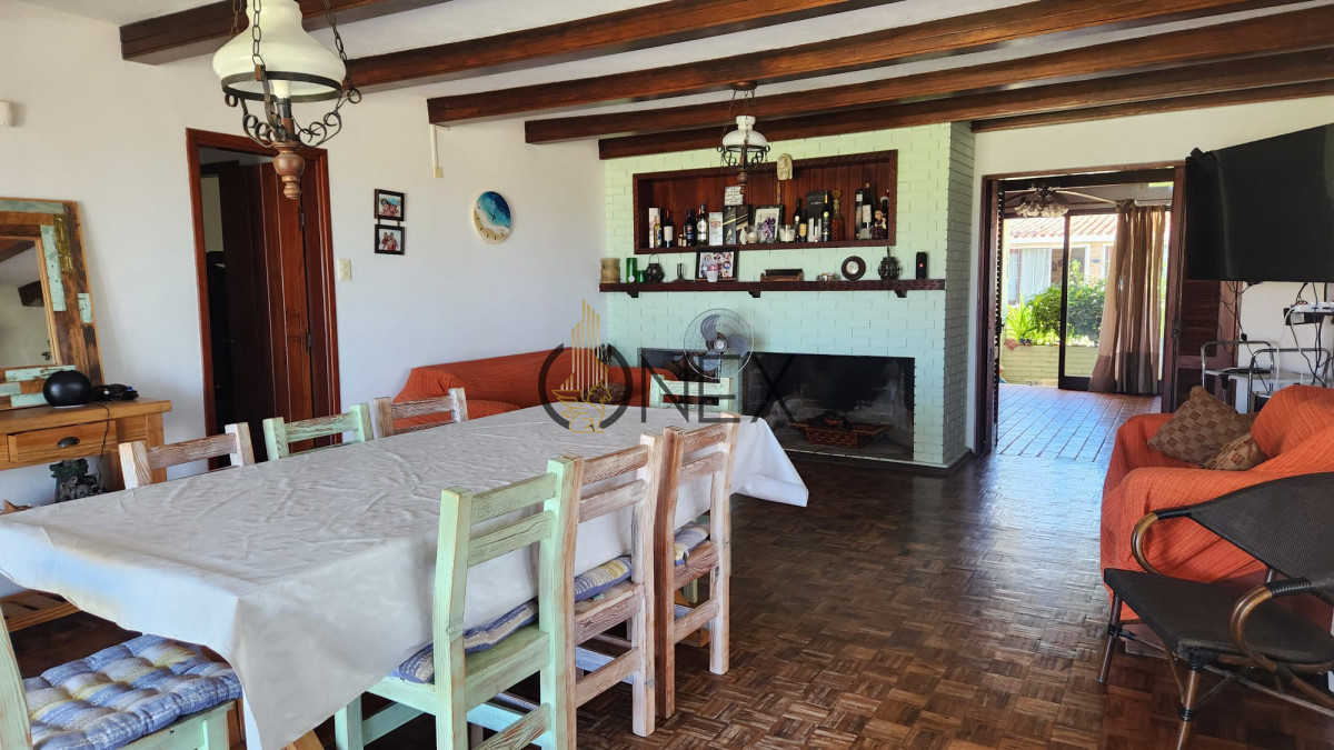 Casa ID.1663 - Casa en venta