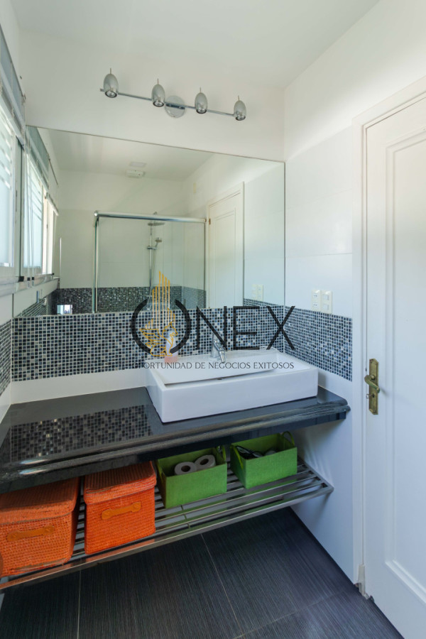 Casa ID.3836 - Casa en Venta en Punta Gorda - Parque, piscina, barbacoa