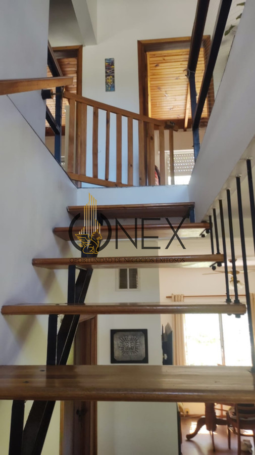 Casa ID.3977 - SE VENDE EXCELENTE PROPIEDAD DE 4 DORMITORIOS EN PINAMAR SUR