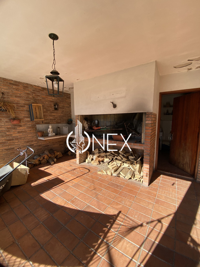 Casa ID.2717 - ESPECTACULAR PROPIEDAD FRENTE A PLAZA EN VENTA PAYSANDU 