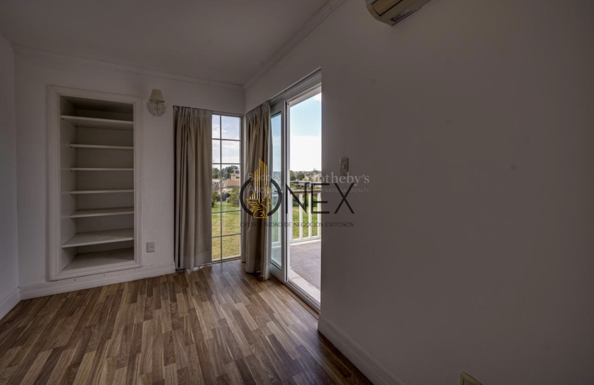 Casa ID.3374 - TU NUEVA VIDA EMPIEZA ACÁ! Venta Casa Altos la Tahona 3D Suite, estar, 2 plantas excelente ubicación  