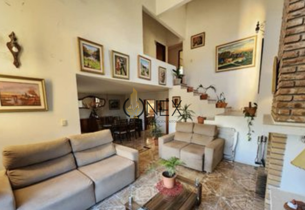 Casa ID.1514 - Gran Oportunidad Venta de Casa y Apartamento La Floresta a Pasos de La Playa.