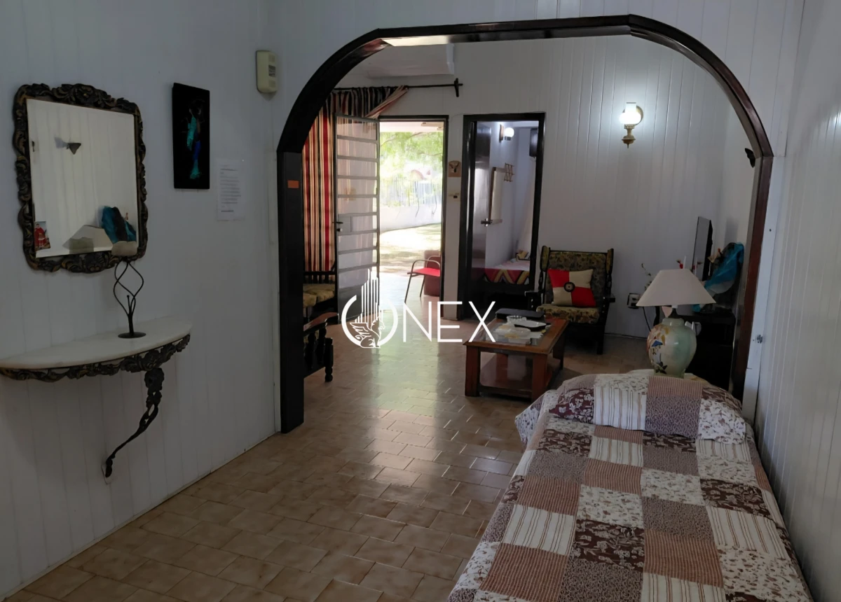 Casa ID.4194 - Oportunidad venta propiedad  dos casas  independientes + dependencia de servicio cerca de la rambla - Piriápolis